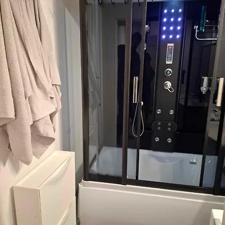 50 M Z Balkonem Na Parterze *