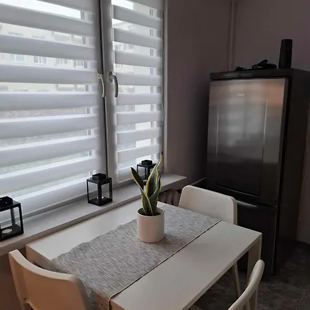 Appartement 50 M Z Balkonem Na Parterze *