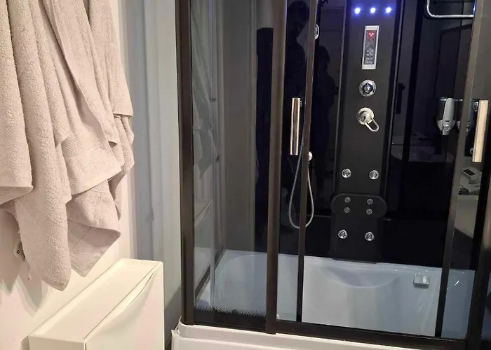 50 M Z Balkonem Na Parterze *