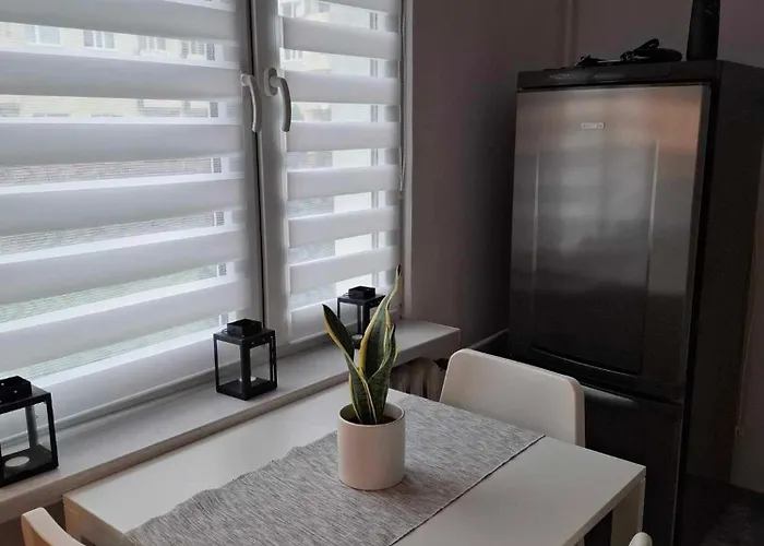 Apartment 50 M Z Balkonem Na Parterze *